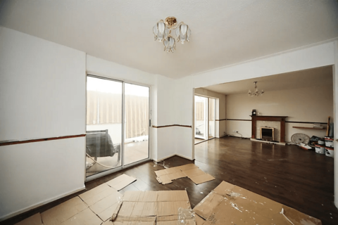 4 bedroom end of terrace house for sale, Dunstable, LU5