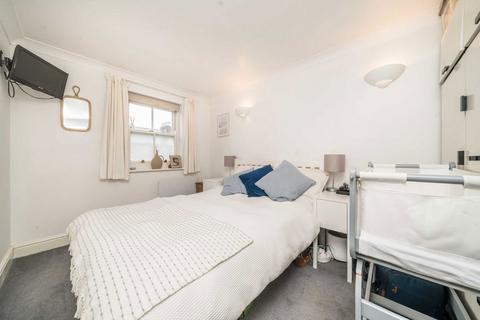 2 bedroom flat for sale, Portland Road, Kingston Upon Thames KT1