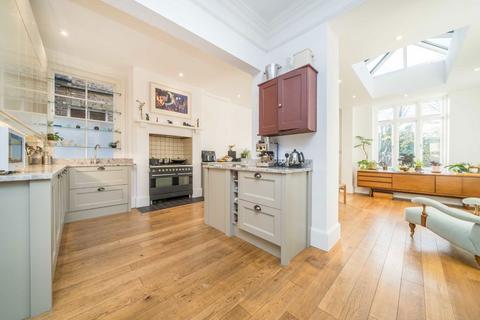 30 Grove Lane, Kingston Upon Thames, KT1 2ST