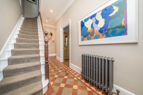 30 Grove Lane, Kingston Upon Thames, KT1 2ST