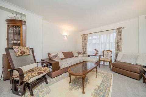 2 bedroom house for sale, Berystede, Kingston Upon Thames KT2