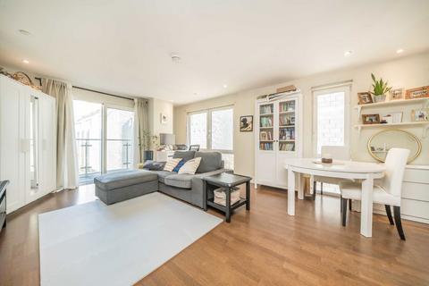 1 bedroom flat for sale, Henry Macaulay Avenue, Kingston Upon Thames KT2