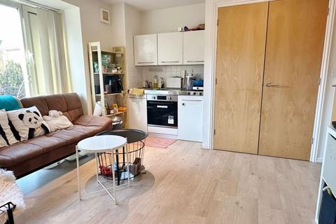 1 bedroom flat to rent, Auckland Road, Cambridge