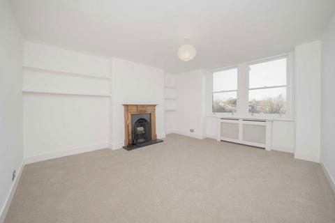 2 bedroom flat to rent, Colney Hatch Lane, London N10