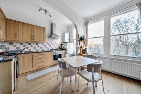 1 bedroom flat for sale, Kings Avenue, Muswell Hill