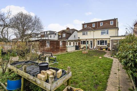 4 bedroom semi-detached house for sale, Sunbury-on-Thames,  Surrey,  TW16