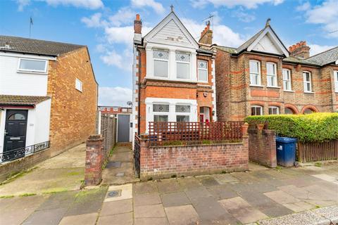 2 bedroom apartment for sale, Carlyle Road, South Ealing