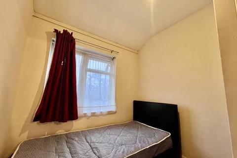 3 bedroom terraced house for sale, Slough,  SL2,  SL2