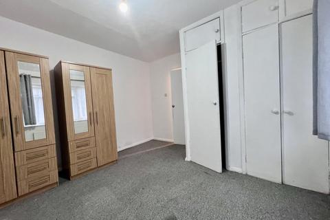 3 bedroom terraced house for sale, Slough,  SL2,  SL2