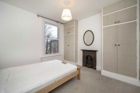 2 bedroom flat for sale, Burgoyne Road, London N4