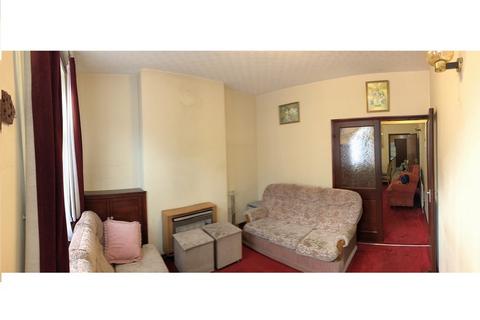 3 bedroom terraced house to rent, Coral Street, Leicester, LE4