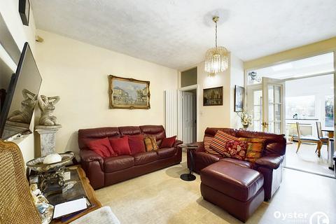 5 bedroom end of terrace house for sale, Princes Avenue, London, N13