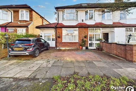 5 bedroom end of terrace house for sale, Princes Avenue, London, N13