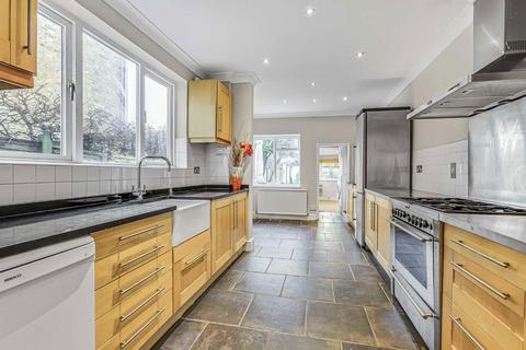 4 bedroom house for sale, Pemberton Road, East Molesey KT8