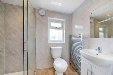 89 Twickenham Road, Isleworth, TW7 6AW