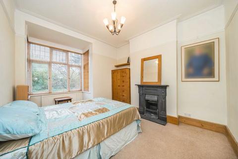 2 bedroom flat for sale, Cole Park Road, Twickenham TW1