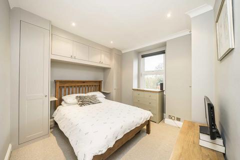 2 bedroom flat for sale, Richmond Road, Twickenham TW1