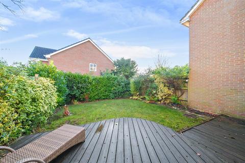 3 bedroom house for sale, Picton Close, Camberley GU15