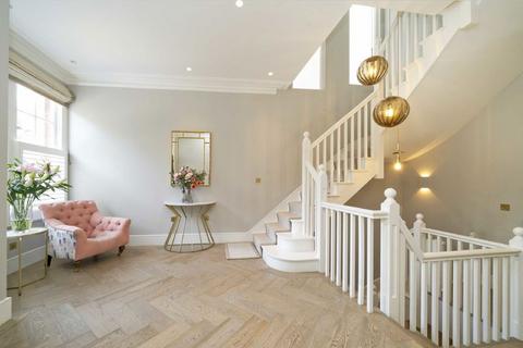 6 bedroom house to rent, Rodenhurst Road, London SW4