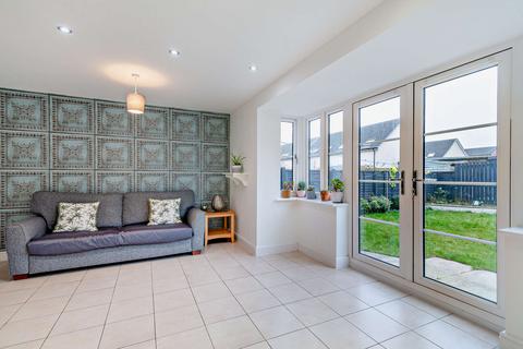 2 Park View Square, Castleford, WF10 1ED