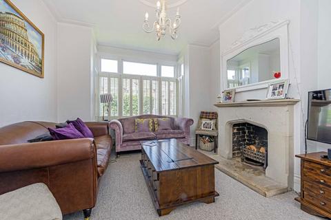 4 bedroom terraced house for sale, St. Margarets Road, St Margarets TW1