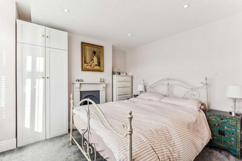 4 bedroom terraced house for sale, St. Margarets Road, St Margarets TW1