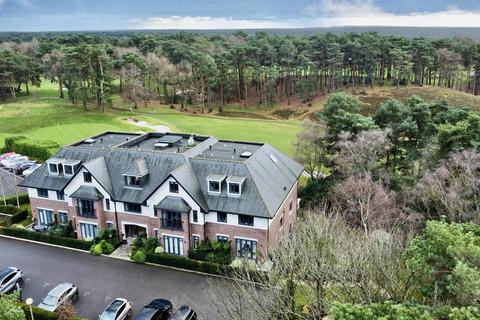 2 bedroom apartment for sale, Golf Drive, Camberley GU15