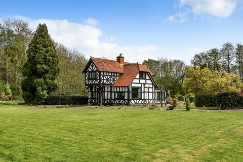 3 bedroom detached house for sale, Hereford Lodge, Tyberton, Nr Madley, Herefordshire, HR2 9PT