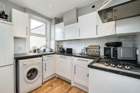 56 Neuchatel Road, London, SE6 4EQ