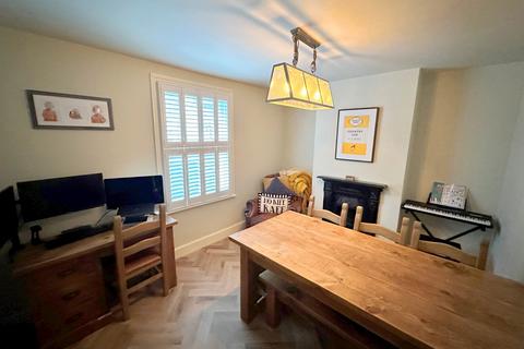 2 bedroom end of terrace house for sale, Datchet Place, Datchet, Berkshire, SL3