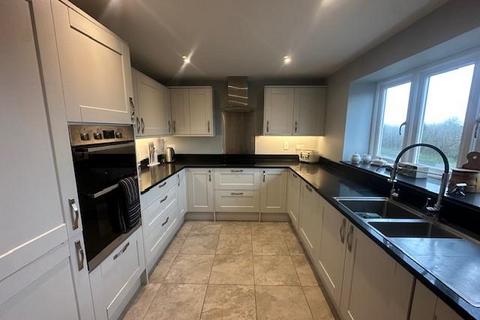 4 bedroom cottage to rent, James Lane,  Grazeley Green,  RG7