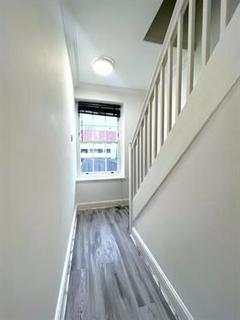 3 bedroom apartment to rent, Chalton Street, London NW1