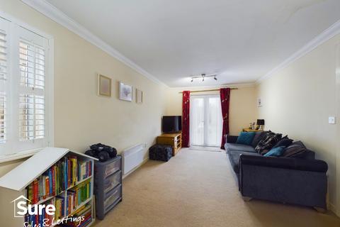 2 bedroom apartment for sale, Ebberns Road, Hemel Hempstead, Hertfordshire, HP3