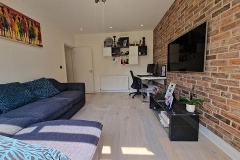 2 bedroom apartment for sale, Priory Way, Harrow