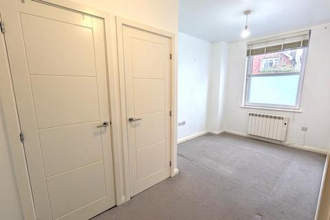 1 bedroom ground floor flat to rent, Century House, Addlestone KT15