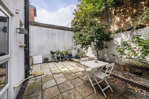 2 bedroom flat for sale, Kilburn Lane, London W10