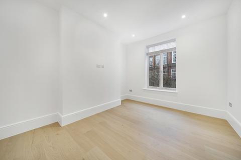 3 bedroom maisonette to rent, Elmore Street, London