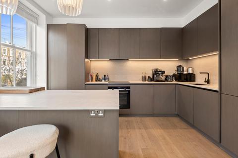 4 bedroom maisonette to rent, Elmore Street, London