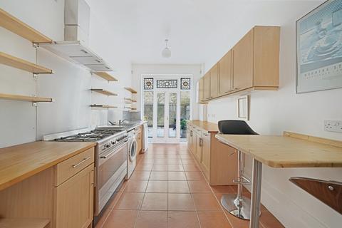 5 bedroom terraced house to rent, Carysfort Road, London