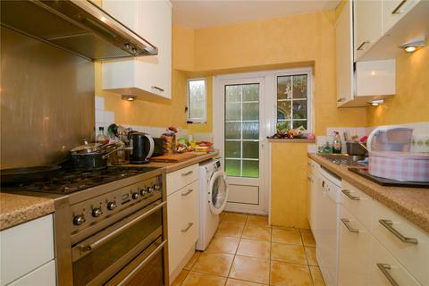 2 bedroom house to rent, Gloucester Court, Kew Road, Richmond