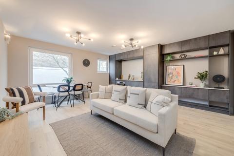 1 bedroom flat for sale, Lonsdale Place, Barnsbury, Islington, London