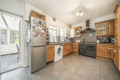 3 bedroom terraced house for sale, Holburne Road, London SE3