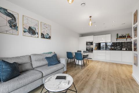 1 bedroom apartment for sale, Lakeside Drive, London, NW10