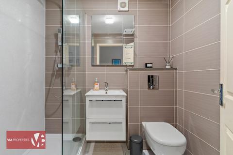Flat 3, Holt House Flamstead End Road, Cheshunt, Waltham Cross, EN8 0HR