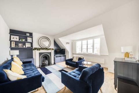 2 bedroom flat for sale, Coleshill Road, Teddington TW11