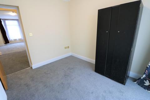 1 bedroom flat to rent, Mayfair Avenue, Ilford IG1