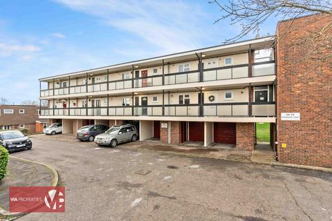 1 bedroom flat for sale, Badburgham Court, Waltham Abbey EN9