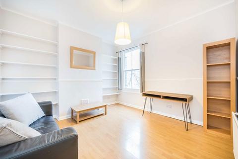 2 bedroom flat to rent, Garratt Lane, London SW18