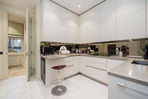 3 bedroom flat to rent, Oakwood Court, London W14