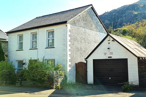 5 bedroom detached house for sale, Heol Manod Road, Blaenau Ffestiniog LL41